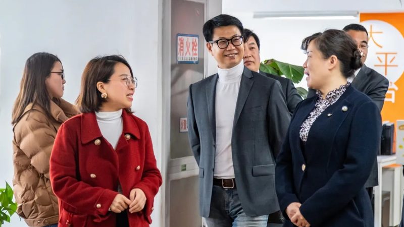 以下是一些在工业宣传片拍摄领域具有良好口碑和实力的品牌：